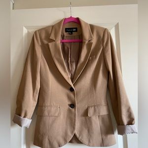 Business Casual Chic Blazer!